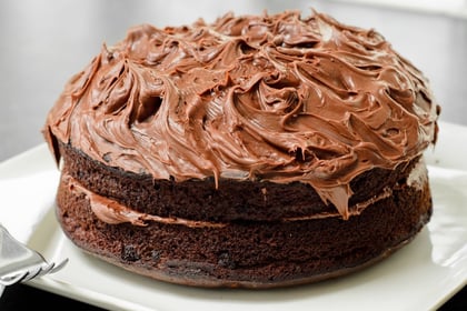 Easy chocolate cake for kids